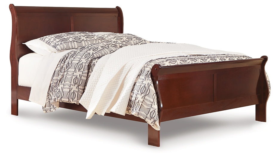 Alisdair  Sleigh Bed With Mirrored Dresser And Chest