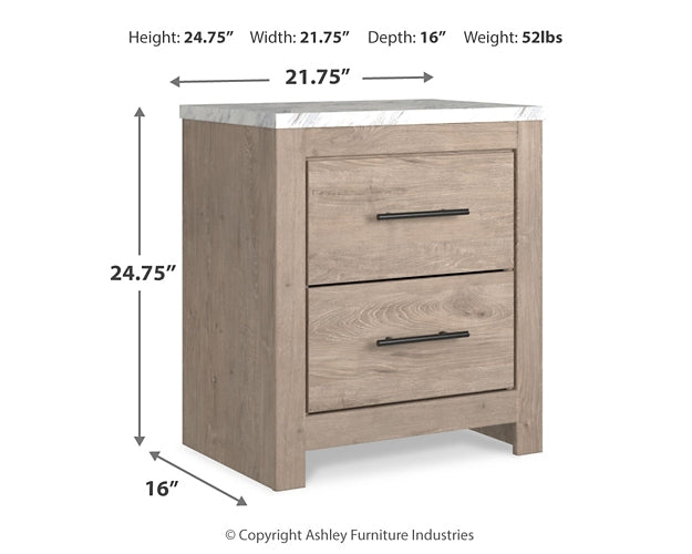 Senniberg King Panel Bed with Mirrored Dresser and 2 Nightstands